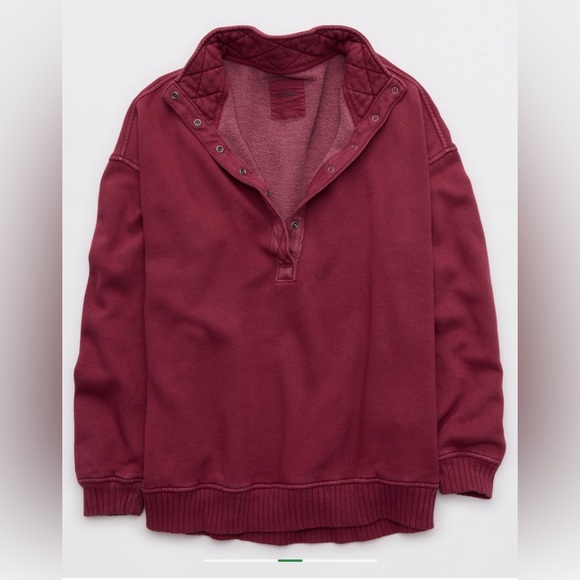 Aerie Quarter Snap Oversized fleece sweatshirt in deep cherry color - Picture 3 of 9